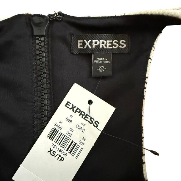 Express Black White Geometric Print Racerback Halter Crop Top Size XS NWT - Picture 3 of 6